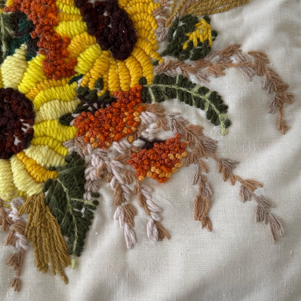 Vintage Sunflower Yarn Embroidery Boho Wall Hanging Textile art Decor - Picture 6 of 9